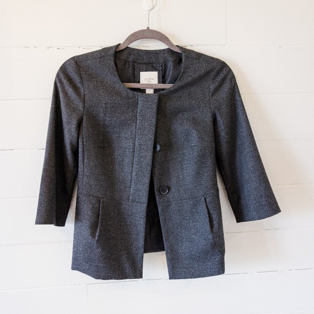 NWOT J Crew Suiting Blazer Gray Grey with Peplum 3/4 length Sleeves Size 00